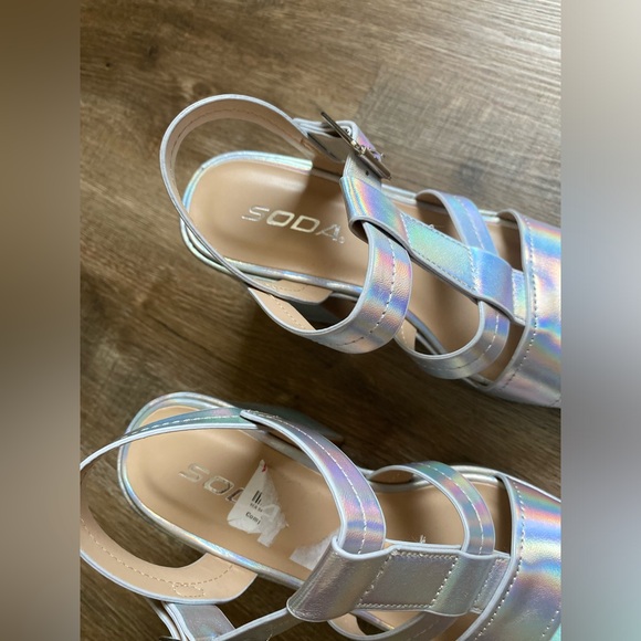 Soda Holographic Heels - Picture 4 of 5